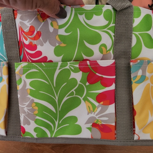 Thirty one keep it caddy in island damask. Brand new never used just stored. - Picture 2 of 8